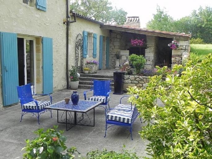 Domaine De Puycarpin Hotell Belvès-de-Castillon Exteriör bild